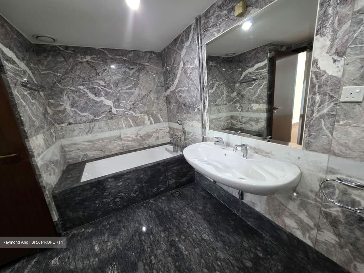 Riverside 48 (D9), Apartment #606863711